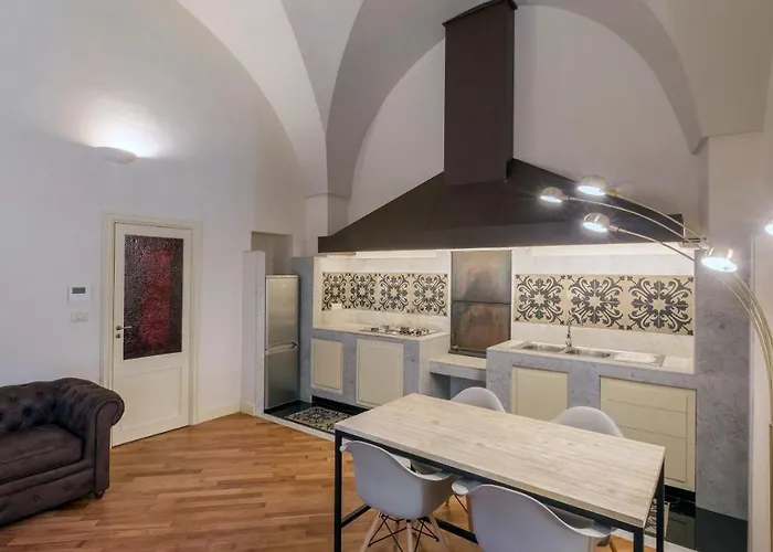 アパート Palazzo Acquaviva - Il Forno Antico レッチェ